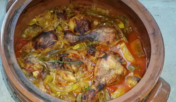 Овощной гювеч с курицей и тимьяном