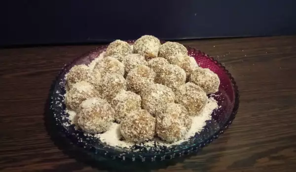 Какао-шарики с кокосом и финиками