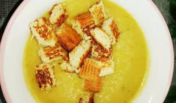 Крем-суп с цветной капустой и пастернаком