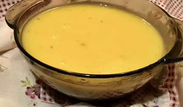 Картофельный крем-суп с куркумой