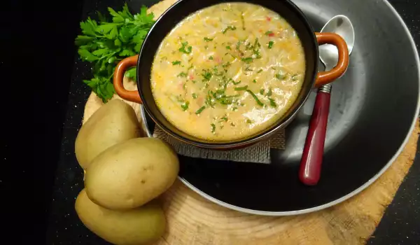 Картофельный суп на овощном бульоне