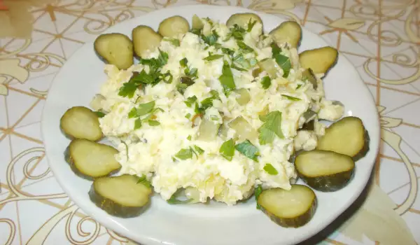 Картофельный салат со сметаной