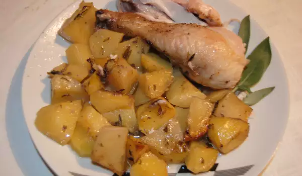 Молодой картофель по-гречески с курицей