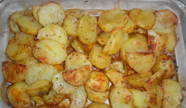 Тушеная картошка с корочкой