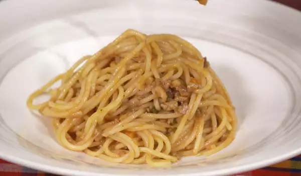 Любимые классические спагетти Болоньезе