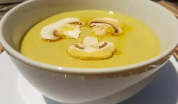 Суп пюре из брокколи и грибов