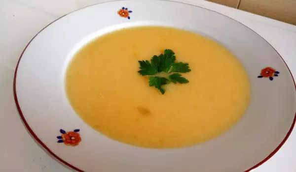 Картофельный суп-пюре с морковью и сельдереем