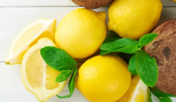 Что содержат лимоны?