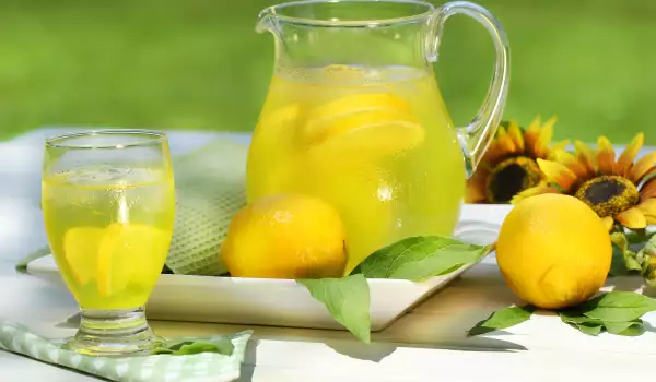 Домашний лимонад с газированой водой