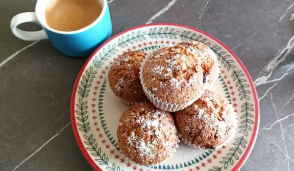 Маффины с грецкими орехами и морковью