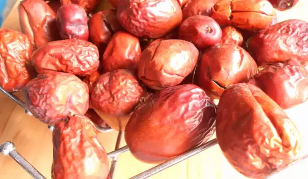 Плоды зизифуса
