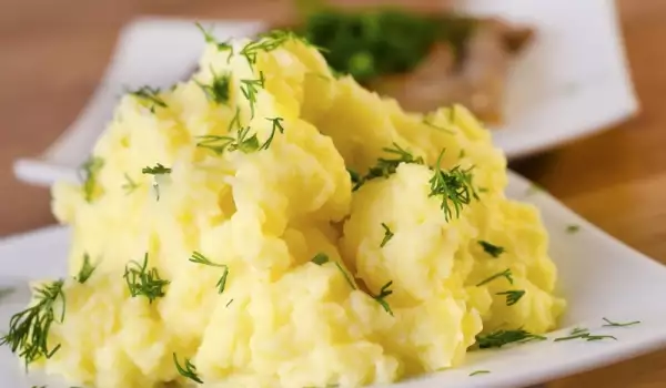 Как приготовить пышное картофельное пюре?