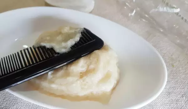 Питательная маска для волос с медом и смальцем