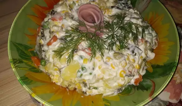 Праздничный салат с майонезом