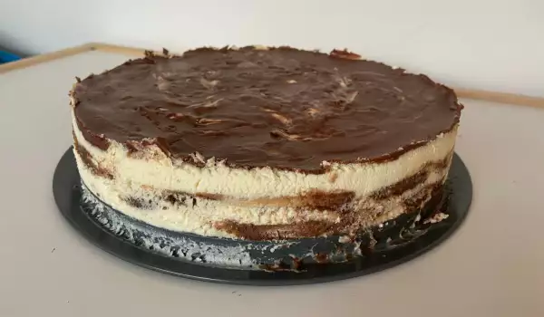 Молочный торт с шоколадной пастой