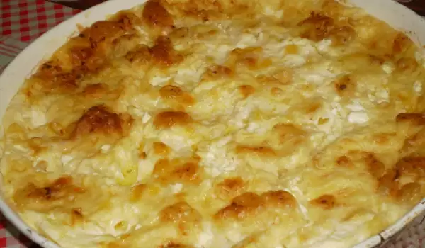 Молочная баница с брынзой