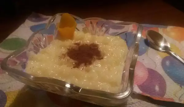 Рисовый пудинг с ванильным крахмалом