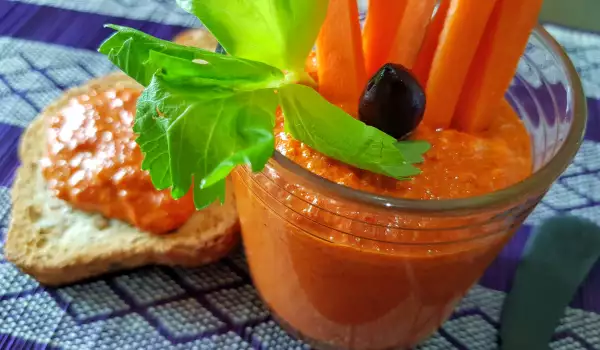 Мухаммара - арабская закуска с печеным сладким перцем и грецкими орехами