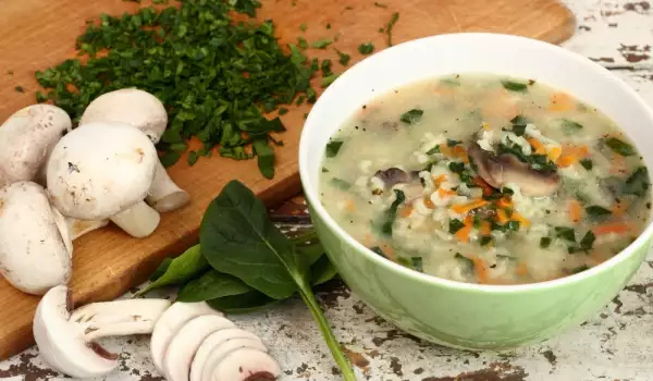 Какие специи добалять в грибной суп?