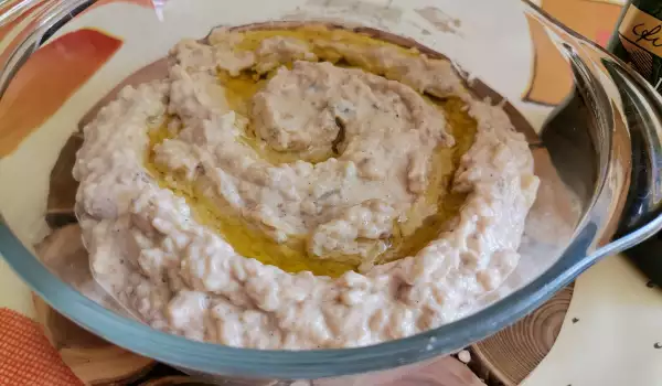 Мутабал - арабская закуска с баклажанами