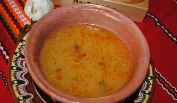 Восточный суп из красной чечевицы и булгура