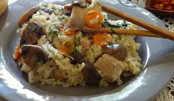 Самый вкусный рис со свининой и грибами в духовке