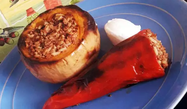 Мускатная тыква с начинкой из телячьего фарша