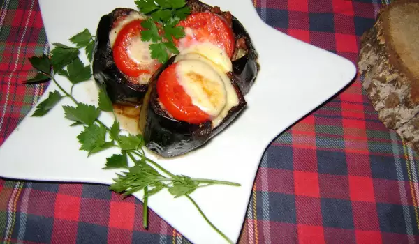Баклажаны, фаршированные мясным фаршем