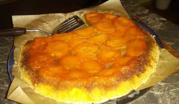 Винтажный нежный пирог с абрикосами