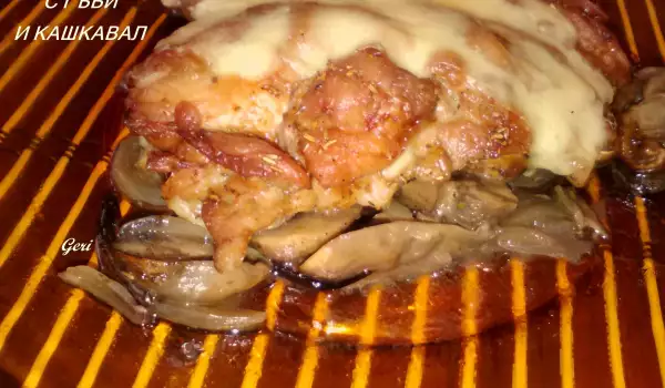 Куриные стейки с грибами и сыром