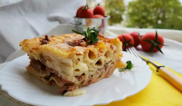 Пастиччо с макаронами и фаршем