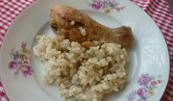 Куриные ножки с белым рисом