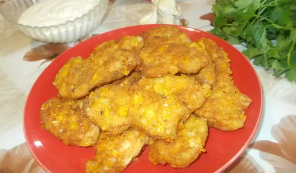 Куриное филе в панировке с чесночным соусом