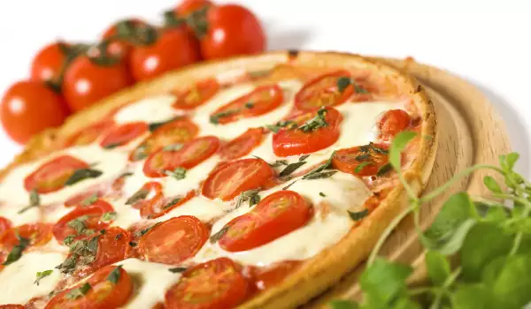 Итальяaнская пицца - классический рецепт