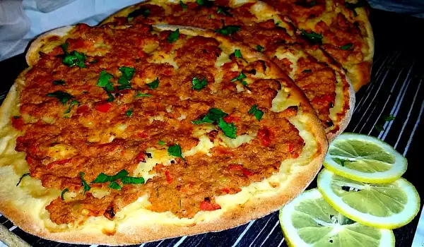 Турецкая пицца