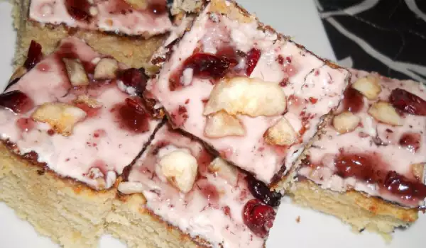 Пирог, политый кислым молоком