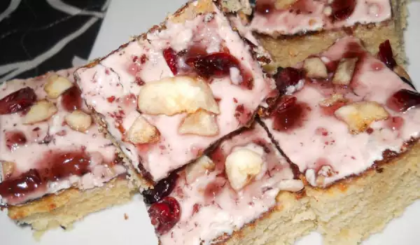 Пирог, политый кислым молоком