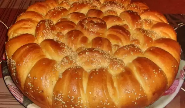 Праздничный хлеб с кунжутом