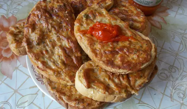 Самые вкусные бутерброды с фаршем в духовке