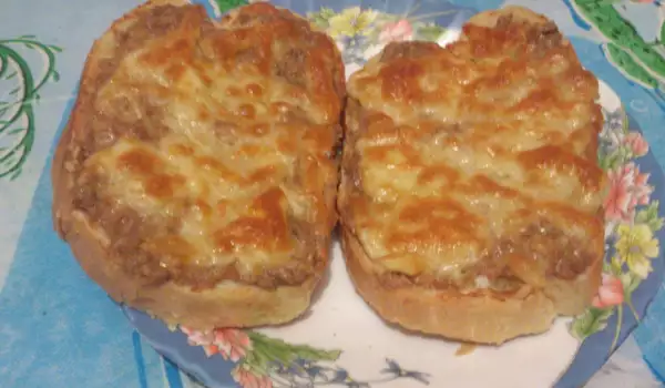 Горячие бутерброды с сыром по-быстрому