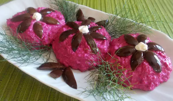 Закуска из творога и свеклы