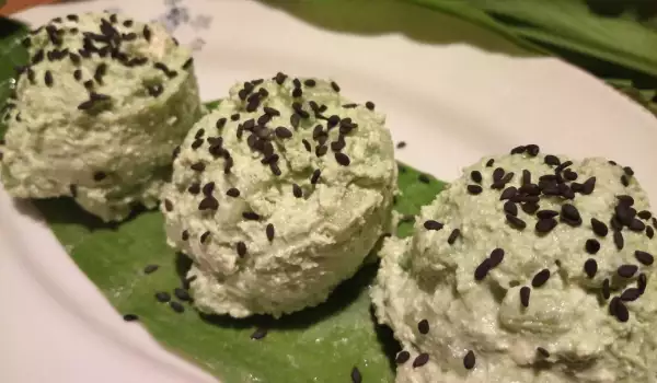 Вкусная полезная закуска с творогом и черемшой