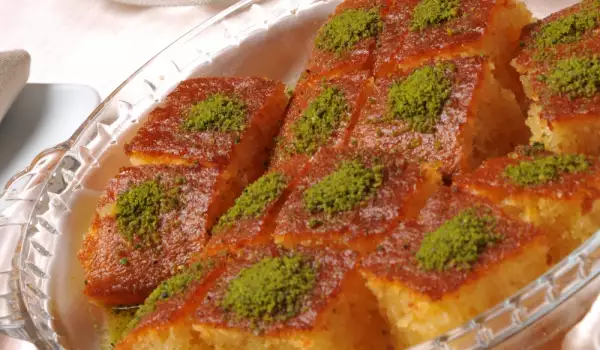 Классический турецкий пирог ревани