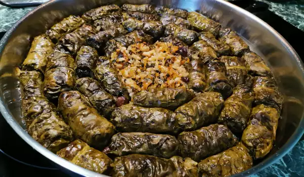 Самые вкусные голубцы со щавелем в духовке