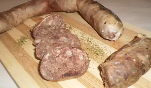 Болгарская ливерная колбаса бахур по-деревенски