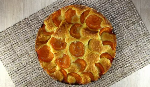 Домашний пирог с абрикосами