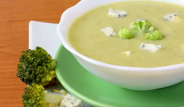 Крем-суп из брокколи и сыра