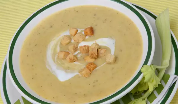 Простой картофельный суп пюре