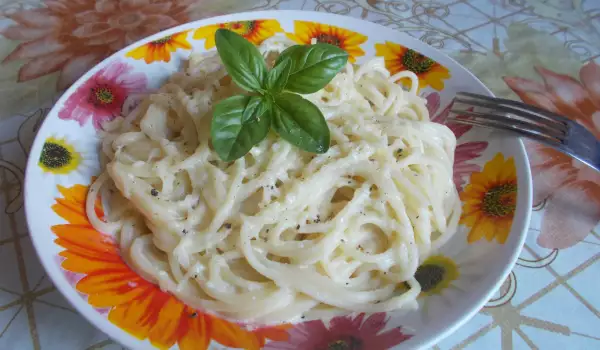 Спагетти с великолепным соусом