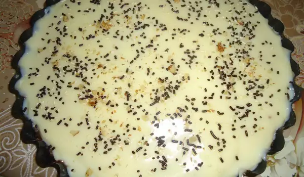 Холодный торт из печенья с грецкими орехами